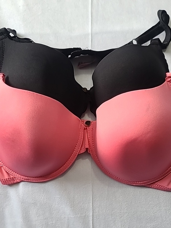 Juicy Couture Other - Juicy Couture Bras 2 Pack 40D Underwire Pink Black